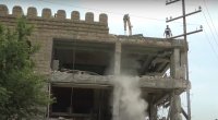 Bakıda "Şəki" restoranı belə sökülür – VİDEO