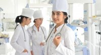 Növbə tibb bacılarına ÇATDI - Xəstə ilə vicdansız davrananları hansı cəza GÖZLƏYİR?
