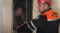 Liftdə qalan 5 nəfər belə xilas edildi – VİDEO