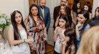 Leyla Əliyeva və Arzu Əliyeva “Zeynəbin sehrli dünyası” adlı sərginin açılışında – FOTO