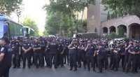 Ermənistan İstintaq Komitəsinin binası ətrafında saxlanılanlar var
