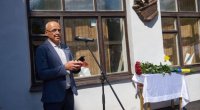 Xarkovda heykəltaraş Seyfəddin Qurbanovun xatirə lövhəsinin açılışı olub - FOTO