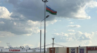 Moskvada azərbaycanlılar Rusiya bayrağını endirib, Azərbaycan bayrağı qaldırıblar – FOTO