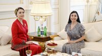 Leyla Əliyeva Qurbanqulu Berdiməhəmmədovun qızı ilə görüşüb - FOTO