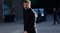 Zelenski arvadının xahişi ilə hərbi geyimdən kostyuma keçdi