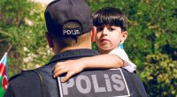 Polis çimərliklərdə 87 uşağı taparaq valideyninə təhvil verib