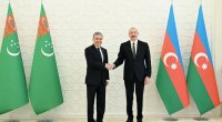 İlham Əliyev Qurbanqulu Berdiməhəmmədova zəng etdi