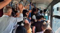 Bakıda avtobusda əlbəyaxa dava - VİDEO