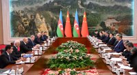 Si Cinpin İlham Əliyevi “Əziz dostum” sözləri ilə salamladı