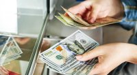 Dollar almaq istəyənlərin NƏZƏRİNƏ!