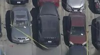 Məşhur müğənninin maşınından meyit TAPILDI - FOTO