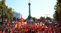 Fransada kütləvi etirazlar DAVAM EDİR: 1 milyondan çox insan küçələrdə - FOTO/VİDEO
