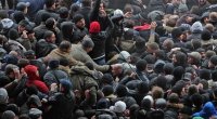 Filippində kütləvi etirazlar: 93 polis yaralandı - VİDEO