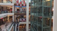 “Gənclik Mall”da həyəcan siqnalı verildi, vətəndaşlar təxliyə edilir - VİDEO