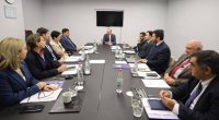 İrəvanda Ermənistan və Azərbaycan nümayəndələri arasında dəyirmi masa KEÇİRİLDİ - FOTO