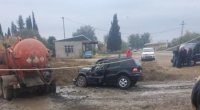 Salyanda “KamAZ”la “Mercedes” toqquşdu - Xəsarət alan var – FOTO
