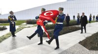 Cevdet Yılmaz Zəfər parkında &ndash; FOTO
