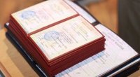 Azərbaycanda kağız formada attestat və diplomlar VERİLMƏYƏCƏK