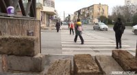 Bakıda restoran piyada keçidini zəbt etdi &ndash; ŞİKAYƏT/VİDEO
