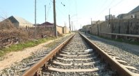 Hövsanda dəmir yolunun ətrafında tikilmiş evlərin söküləcəyi bildirilir - VİDEO