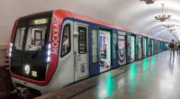 Moskva metrosunda İNSİDENT - Məktəbli qatarı atəşə tutdu