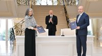Anaklaudia Rossbax İlham Əliyevlə görüşündən yazdı: "Məmnun oldum" - FOTO