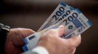 Azərbaycanda manatla verilmiş kreditlər UCUZLAŞIB