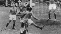 Futbol tarixində rekord: Pelenin 1958-ci il finalındakı forması 6 milyon dollara satılır - FOTO