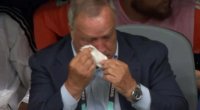Komandası 7-1 uduzsa da, sevinc göz yaşlarını saxlaya bilmədi - FOTO