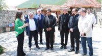 Vatikan kardinalı Şəkinin qədim abidələrini ziyarət edib - FOTO