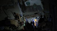 Venesuelada qadın dağıntıların altında uşaq dünyaya gətirdi