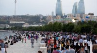 Xarici turistlər Azərbaycana axışır - VİDEO