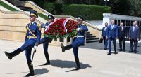 Slovakiya Prezidenti Bakıda şəhidlərin xatirəsini andı &ndash; FOTO