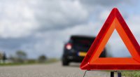 İsmayıllıda "Lexus" qəzaya uğradı &ndash; Sürücü xəsarət aldı