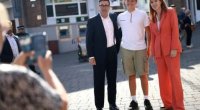 Britaniya baş naziri Uinston Çörçill kimi asqılı şalvar geyinir