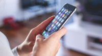 Azərbaycanda smartfondan ən çox kimlər istifadə edir?