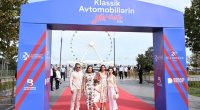 Leyla Əliyeva və Arzu Əliyeva klassik avtomobillərin yürüşünü izləyiblər - FOTO