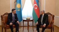 Əli Əsədov Oljas Bektenovu TƏBRİK ETDİ