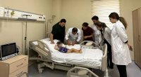 Azərbaycanda uşağın əli ət maşınında qaldı- 8 saatlıq əməliyyatla bərpa olundu &ndash; FOTO