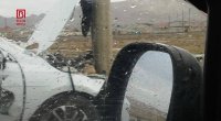 Bakı-Qazax yolunda AĞIR QƏZA - Dəmir arakəsməni dağıdaraq işıq dirəyinə çırpıldı &ndash; FOTO