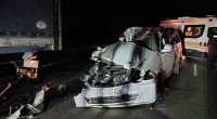 Lənkəranda "Mercedes Vito" TIR-a çırpıldı: Ölənlər var - FOTO