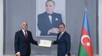 XİN başçısı Gürcüstanın yeni təyin olunmuş səfirini qəbul etdi - FOTO