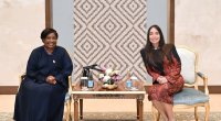 Leyla Əliyeva Səmərqənddə Zimbabvenin birinci xanımı ilə görüşdü