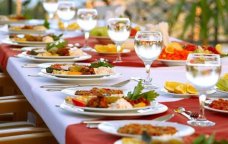 Restoranların od tutub yanan iftar və imsak QİYMƏTLƏRİ – 120 manatlıq menyular da var...