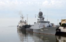 Rusiyanın hərbi gəmiləri Bakı limanını tərk etdi - FOTO