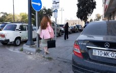 DİN-dən səkilərdə avtomobil park edən sürücülərə MÜRACİƏT – FOTO/VİDEO