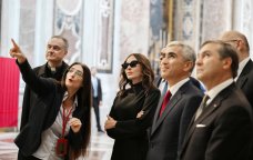 Birinci vitse-prezident Vatikanda Müqəddəs Pyotr Bazilikasında – FOTO/VİDEO