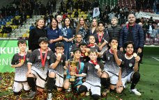 Leyla Əliyevanın təşəbbüsü ilə uşaq evlərinin komandaları ilə minifutbol turniri KEÇİRİLDİ - FOTO