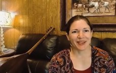 Sazda çalan, Azərbaycan dilində danışan amerikalı - VİDEO