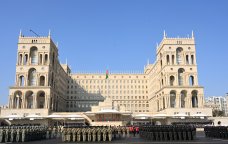 Bakıda Hərbi parad keçirildi – FOTO/VİDEO
